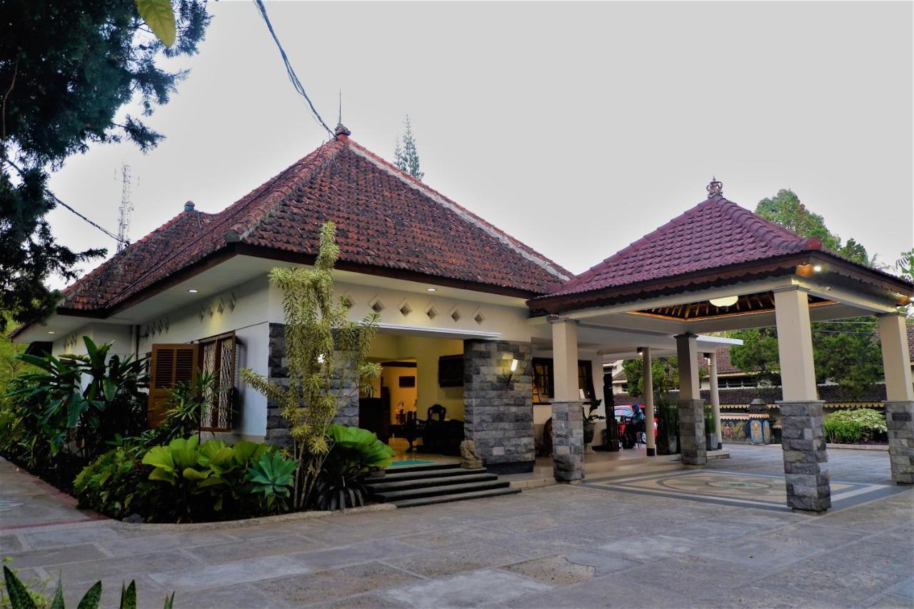 Hotel Minak Jinggo Banyuwangi  Exterior foto